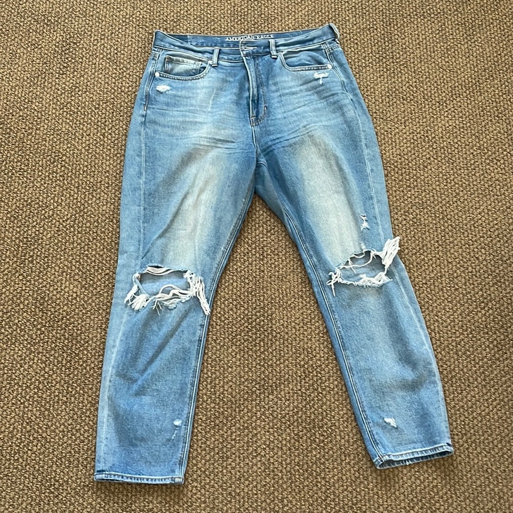 American Eagle mom jeans